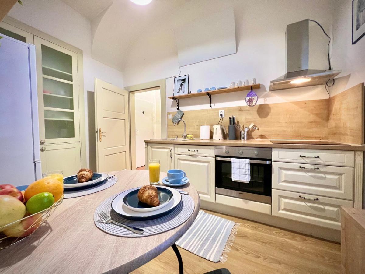 Elegant Apartment In Kassa Kültér fotó